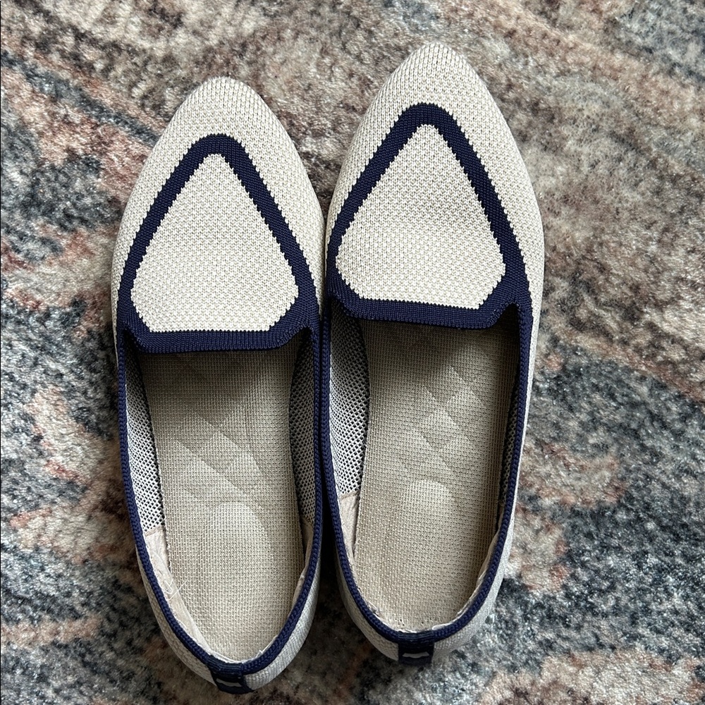 Birdies Beige and Black Women's Loafers. Size 5.5